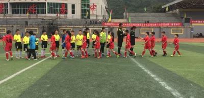 龙口足球联赛冠军是谁_龙口足球俱乐部_联赛足球冠军龙口是谁